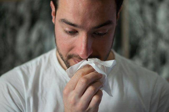 iritasi hidung dan mata (unsplash.com/Brittany Colette)