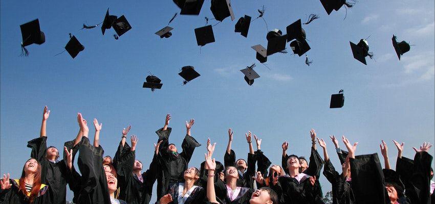 Kisaran Gaji Fresh Graduate di Indonesia, Ada Pekerjaan Pilihanmu?