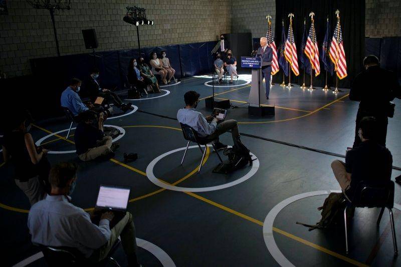 Calon presiden dari Partai Demokrat Joe Biden saat kampanye di Lancaster, Pennsylvania, Amerika Serikat, pada 25 Juni 2020. ANTARA FOTO/REUTERS/Mark Makela