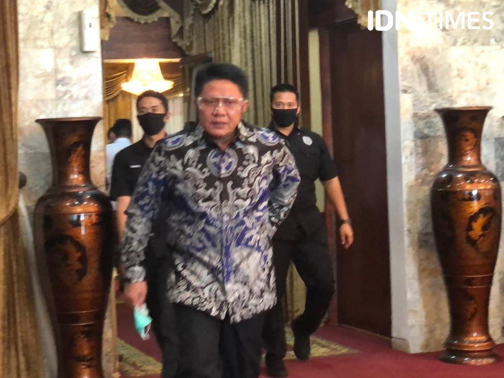 Bupati Ilyas Positif, Herman Deru Percayai Penyebaran Lewat Airborne