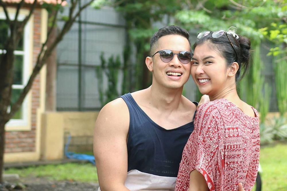 Menanti Kehadiran Buah Hati, 11 Potret Mesra Kevin Lilliana dan Suami