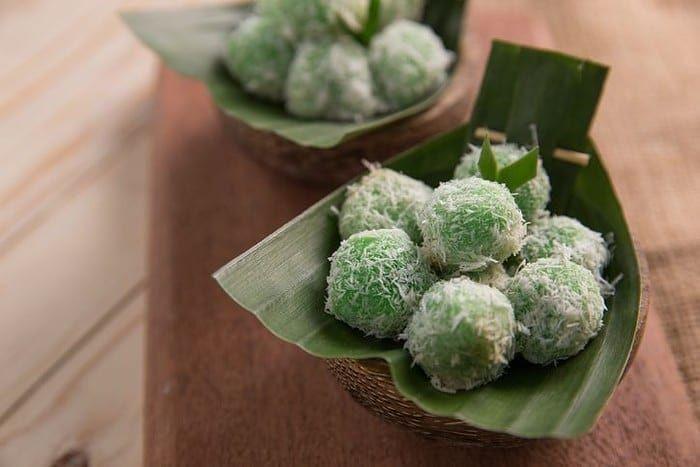 10 Tips Antigagal Membuat Klepon yang Legit, biar Gak Gampang Pecah!