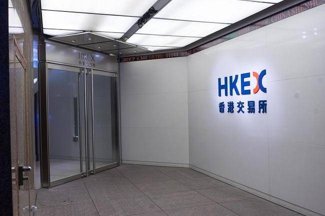 Pintu masuk Hong Kong Exchange and Clearing Limited. Foto diambil oleh HKEX.