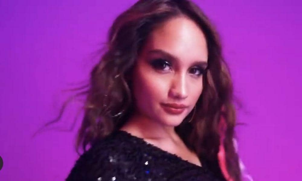 Youtube.com/cintalaura