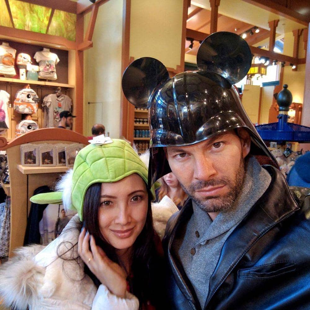 9 Potret Mesra Aktor Bobby Tonelli dan Mantan Istri Tommy Soeharto