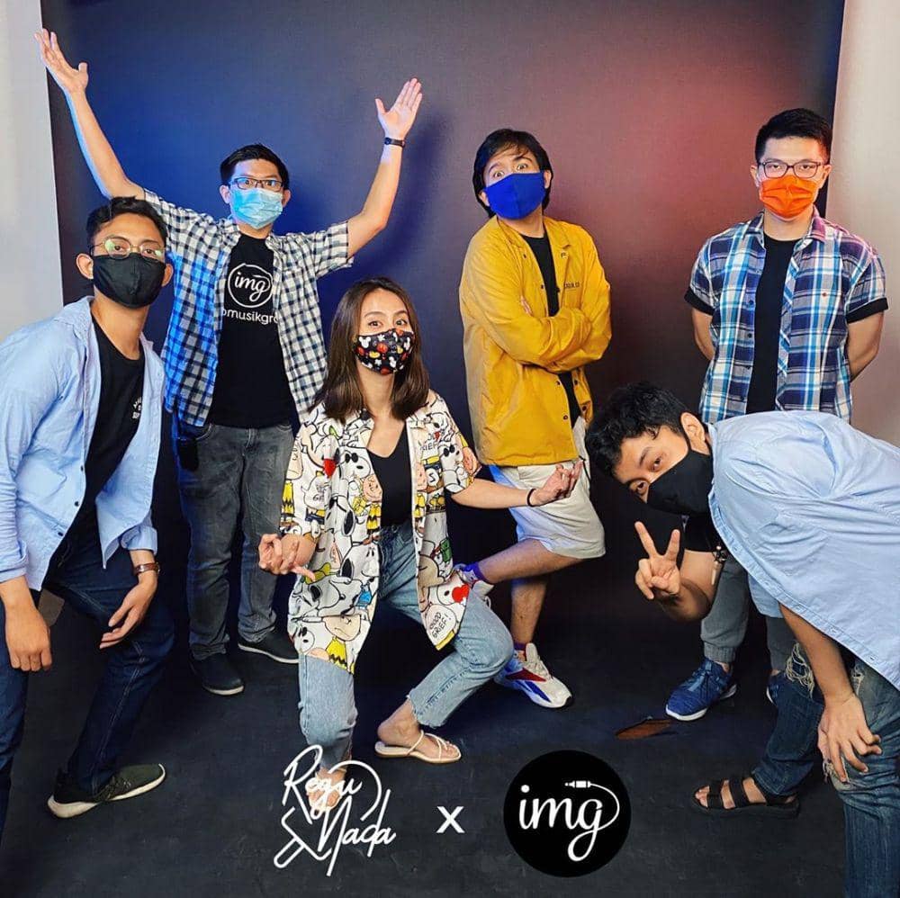 instagram.com/clairineclay