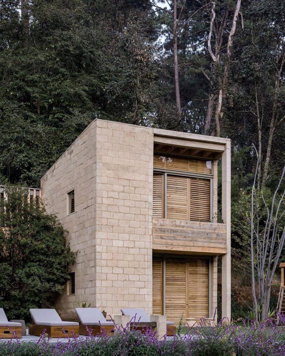 instagram.com/designandlive