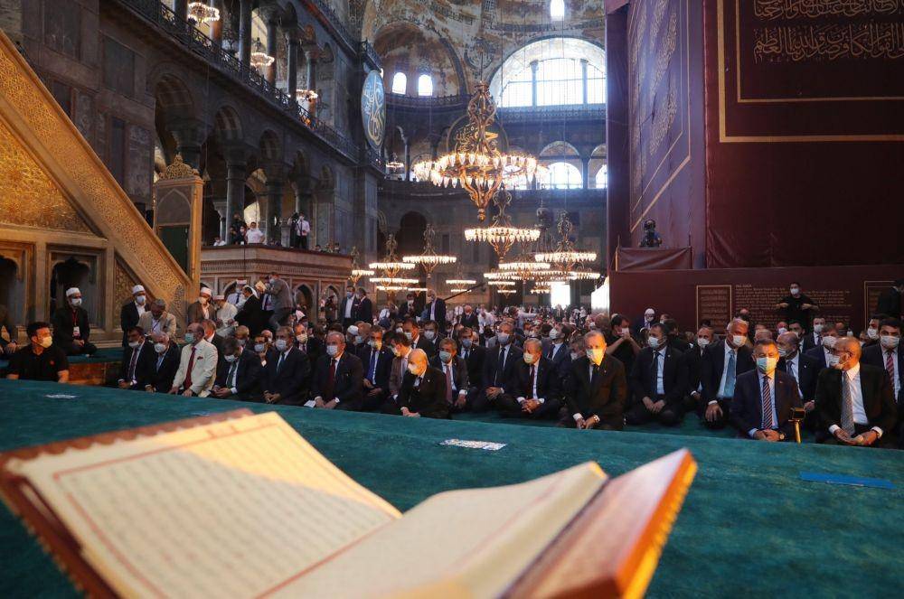 Presiden Turki Recep Tayyip Erdogan salat Jumat di Hagia Sophia (www.twitter.com/@trpresidency)
