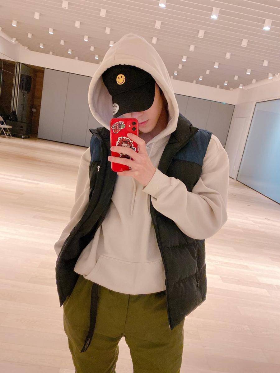 twitter.com/derylurv