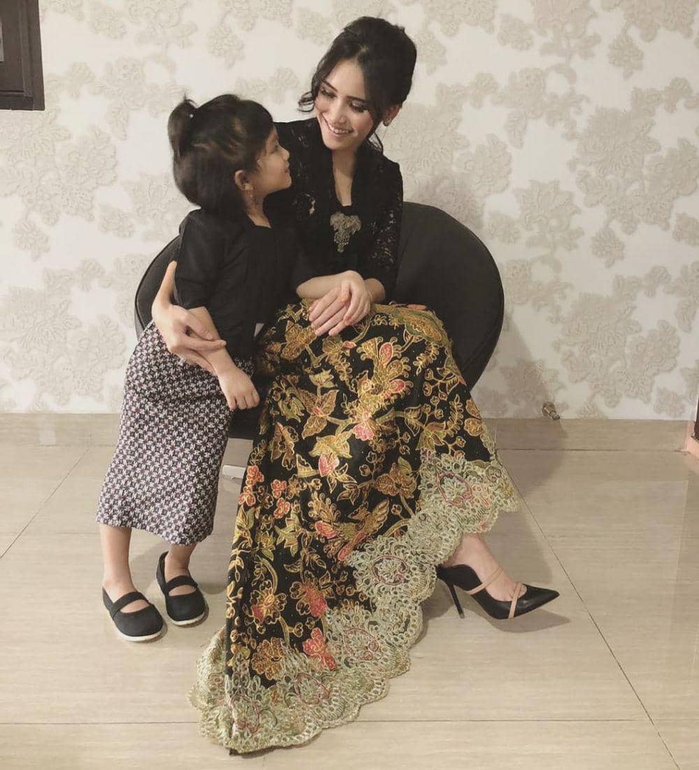 instagram.com/ayutingting92