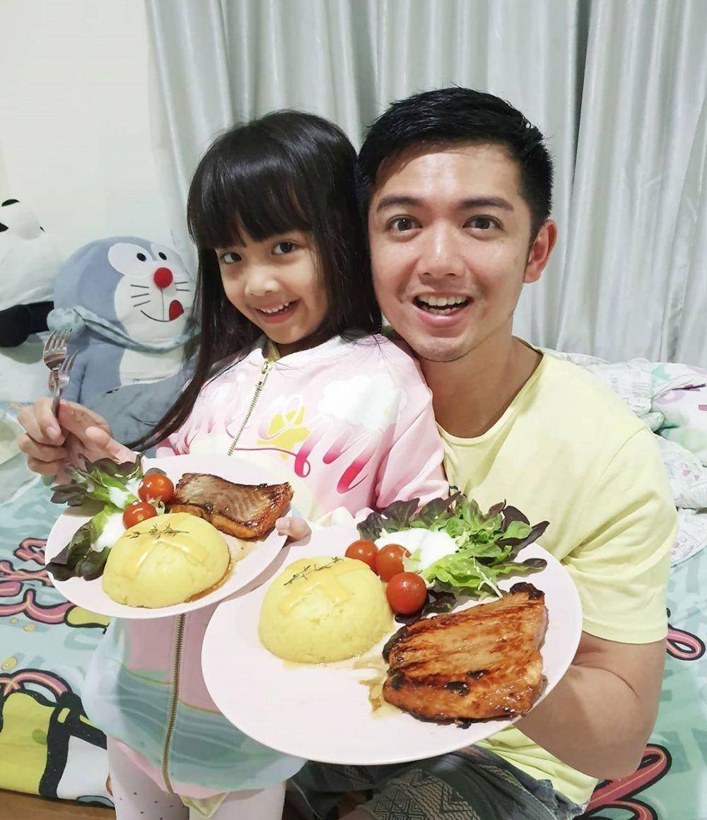 Instagram.com/nickytirta