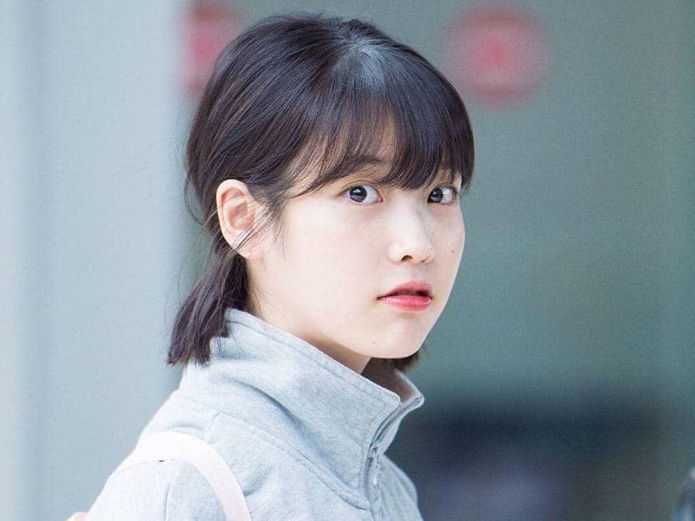 9 Potret IU dengan Rambut Pendek, Menggemaskan!