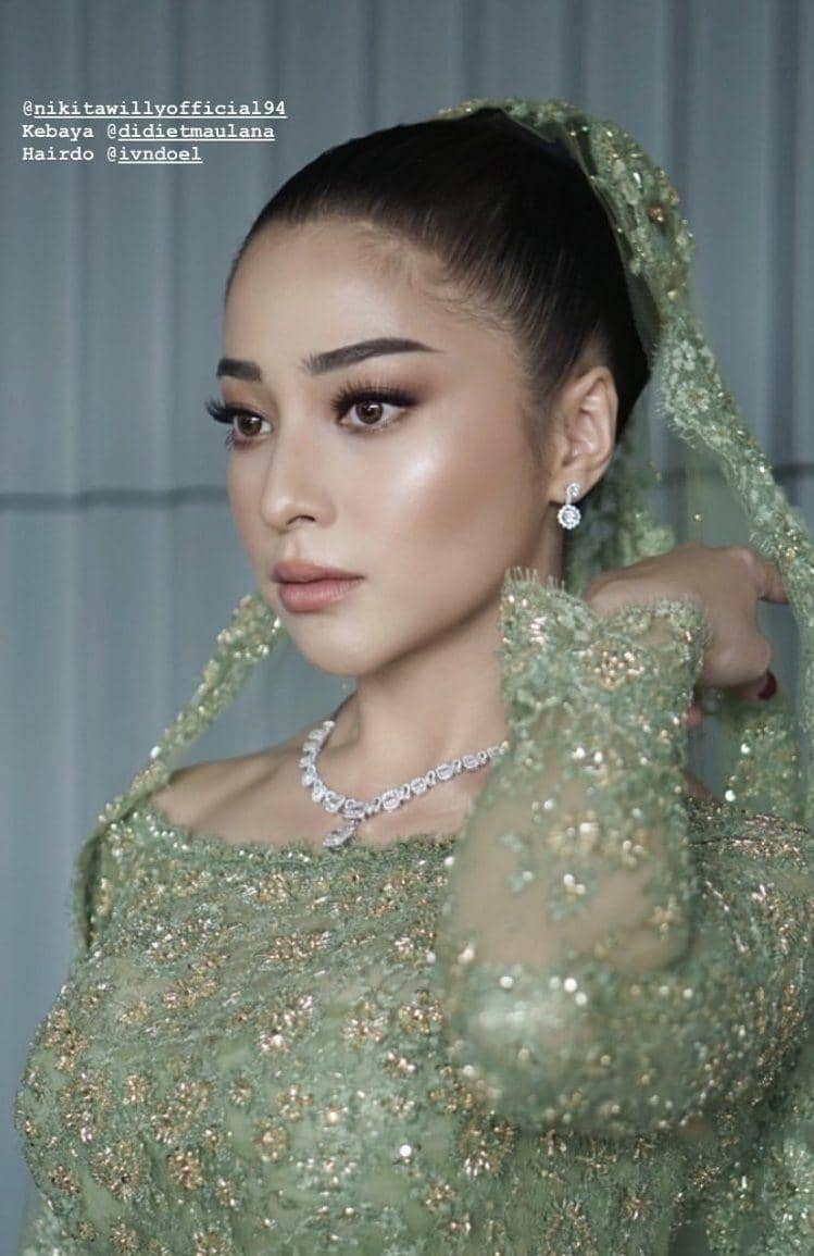 instagram.com/evalovira