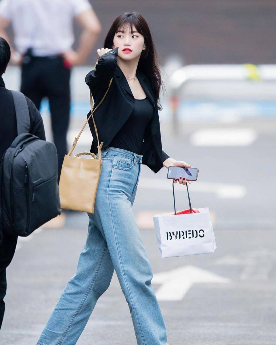 instagram.com/weme.doyeon