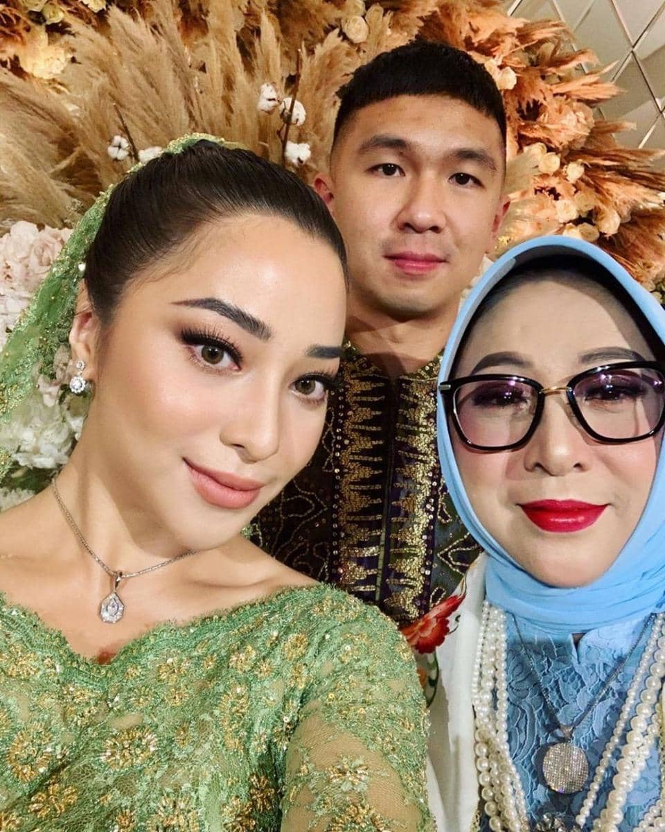 instagram.com/rinadianatri