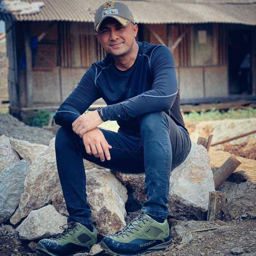Instagram.com/hengkykurniawan