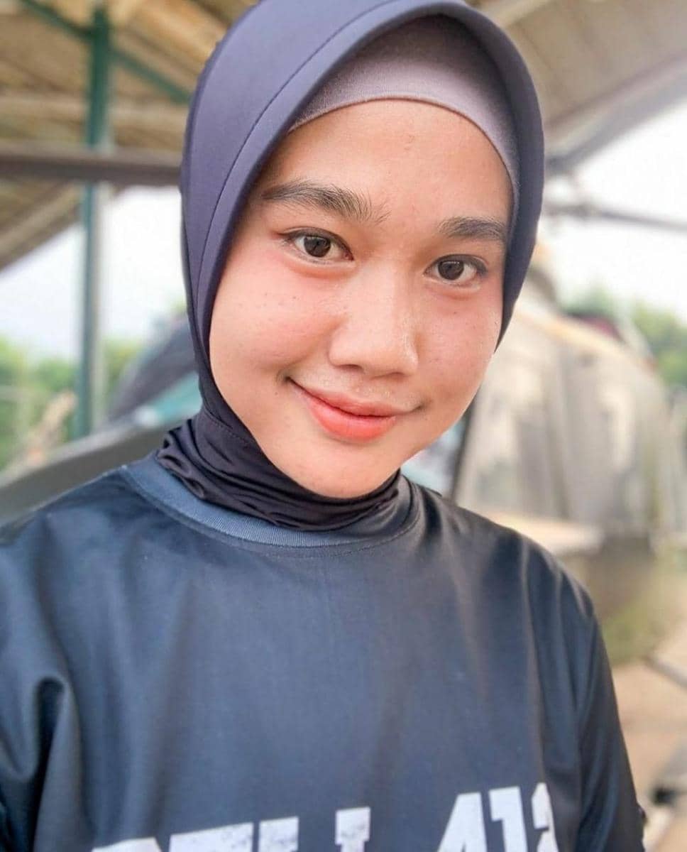 Letda CPN (K) Puspita Ladiba, Pilot Wanita Pertama TNI AD (Instagram.com/puspitaladiba)