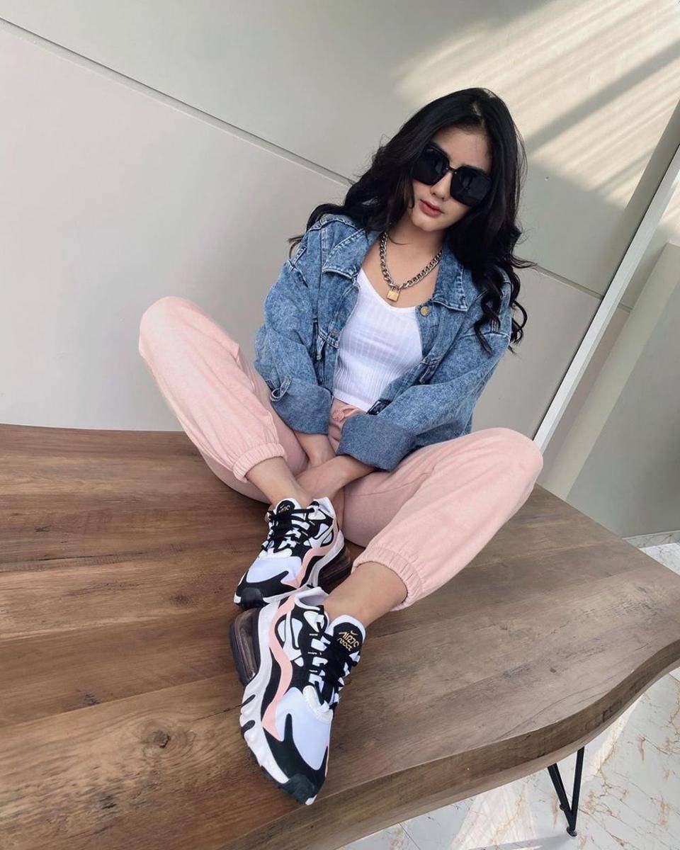 instagram.com/gheayoubi