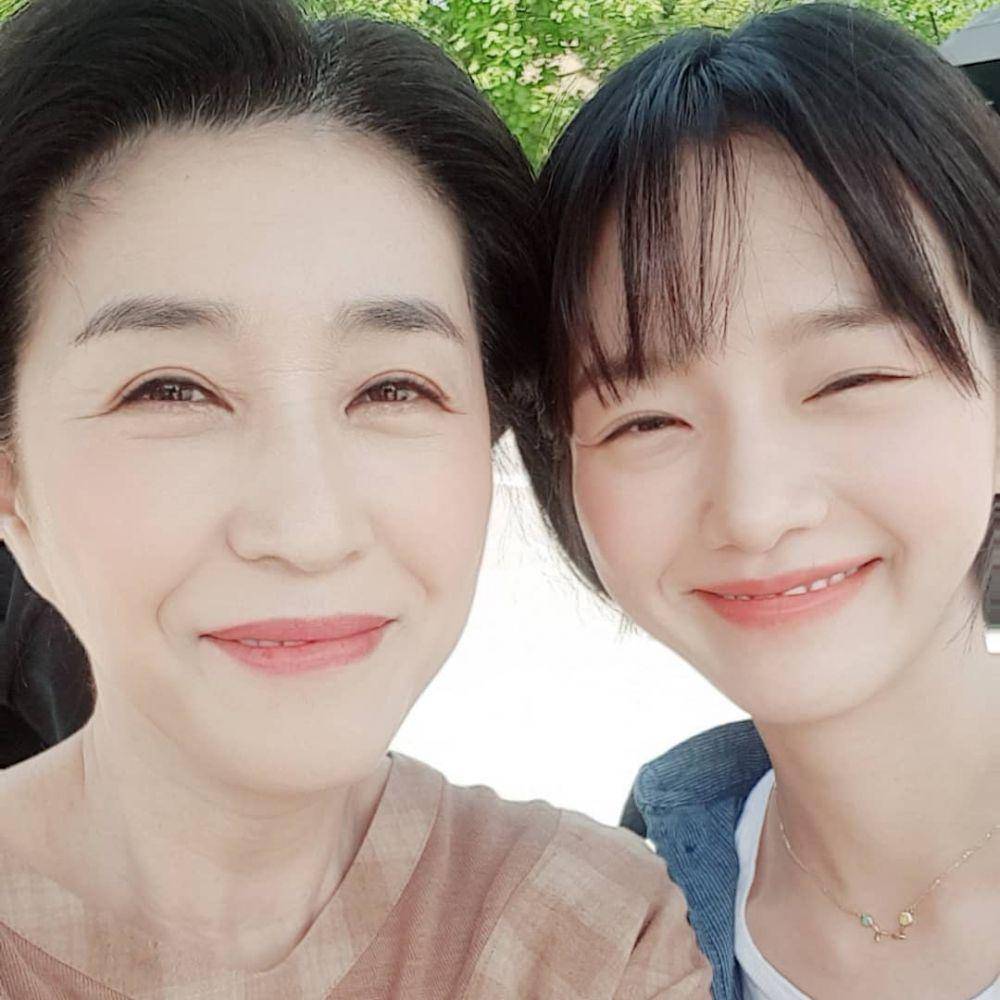 instagram.com/kim_mee_kyung