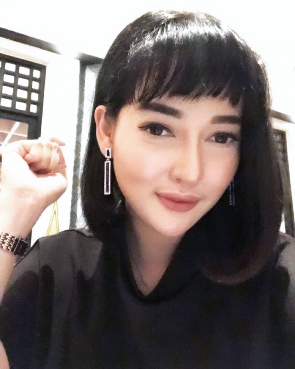 instagram.com/faradinatk
