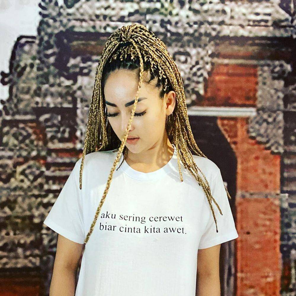 instagram.com/faradinatk