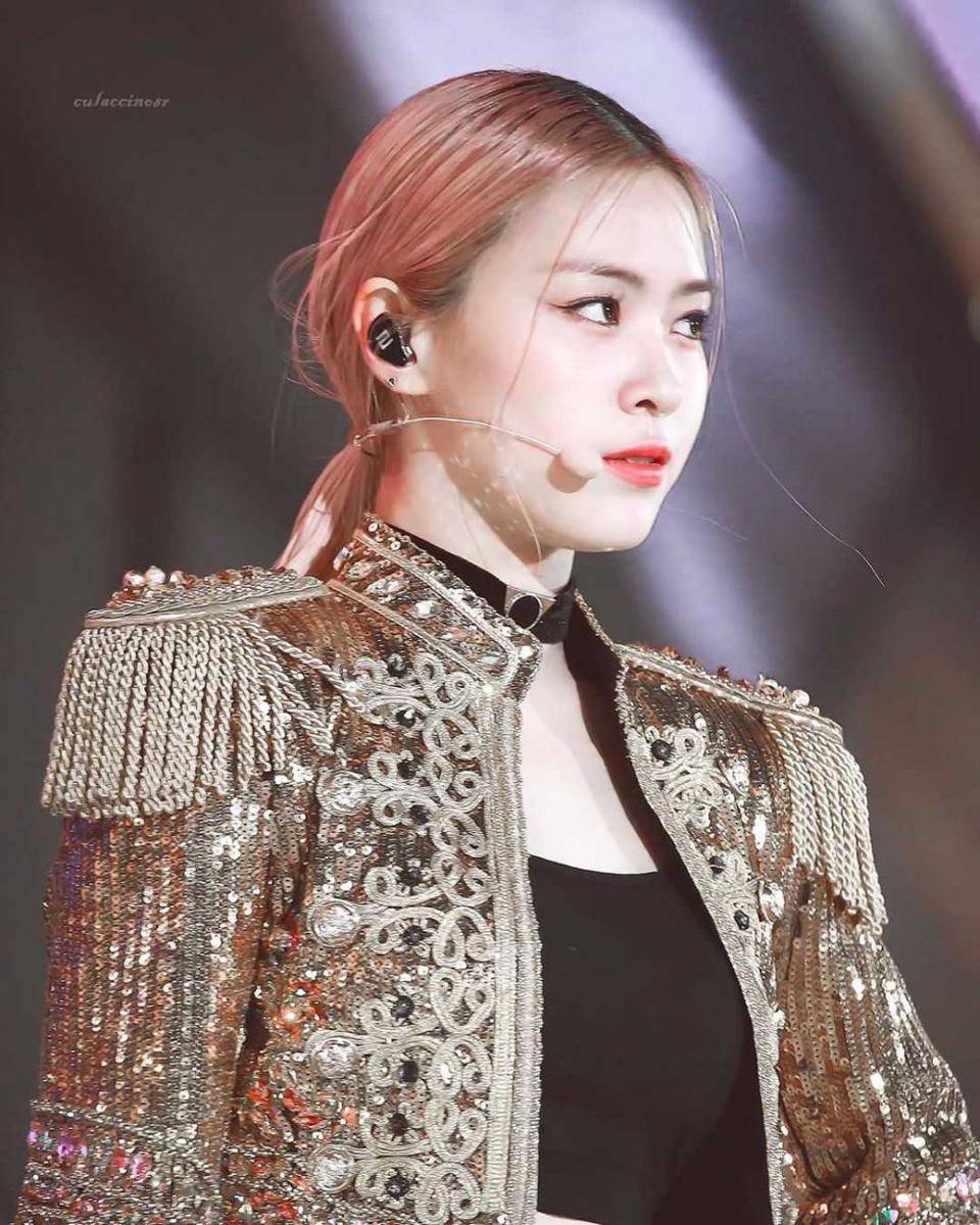 Instagram.com/itzy__ryujin