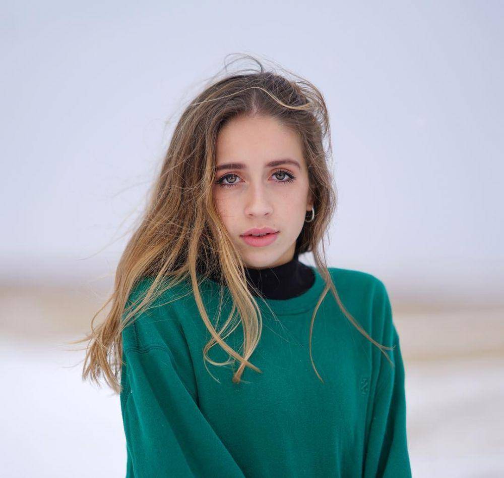instagram.com/tatemcrae/