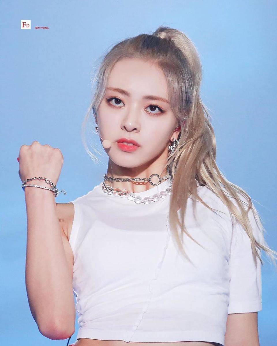 Instagram.com/yuna._itzy