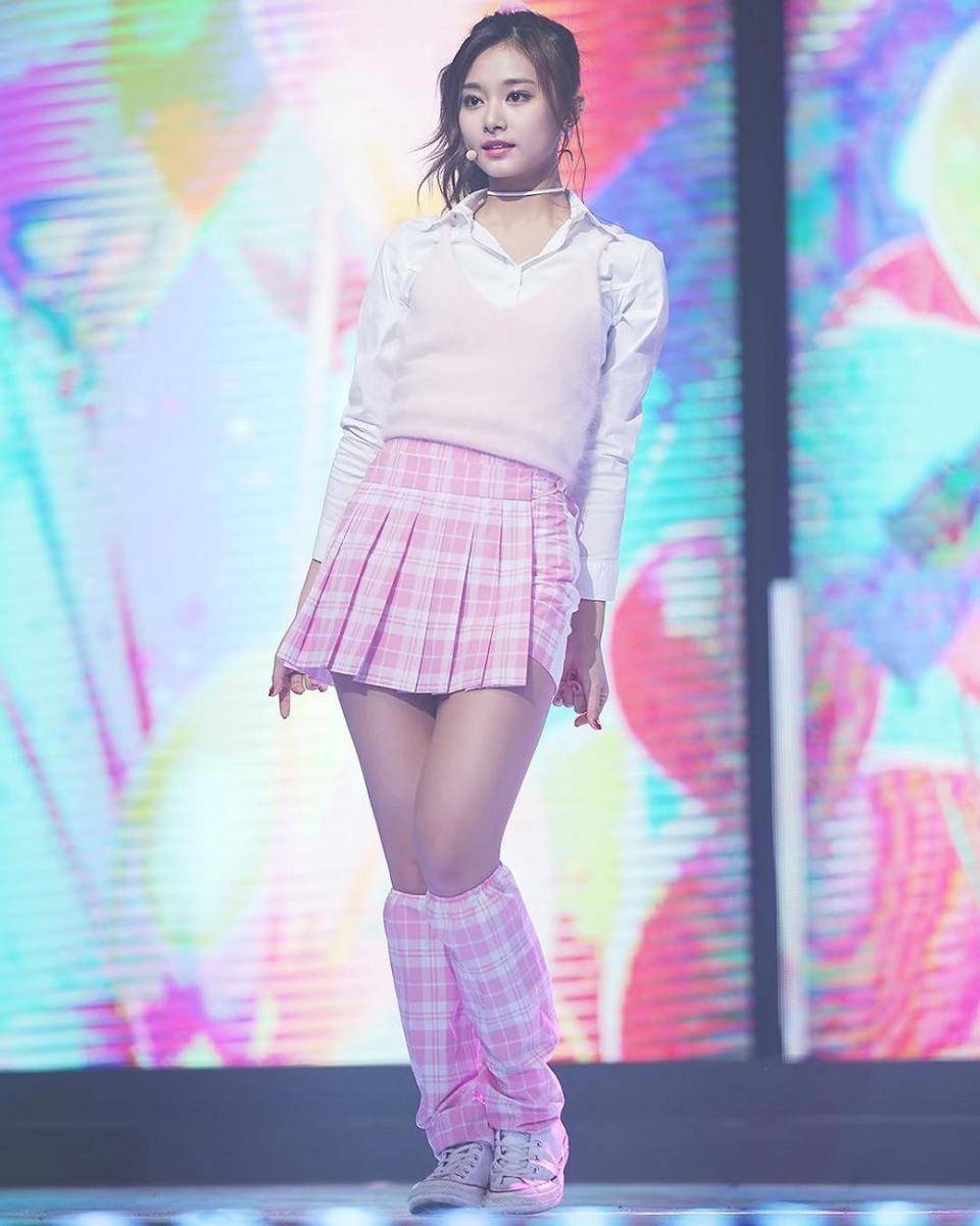 instagram.com/tzuyued