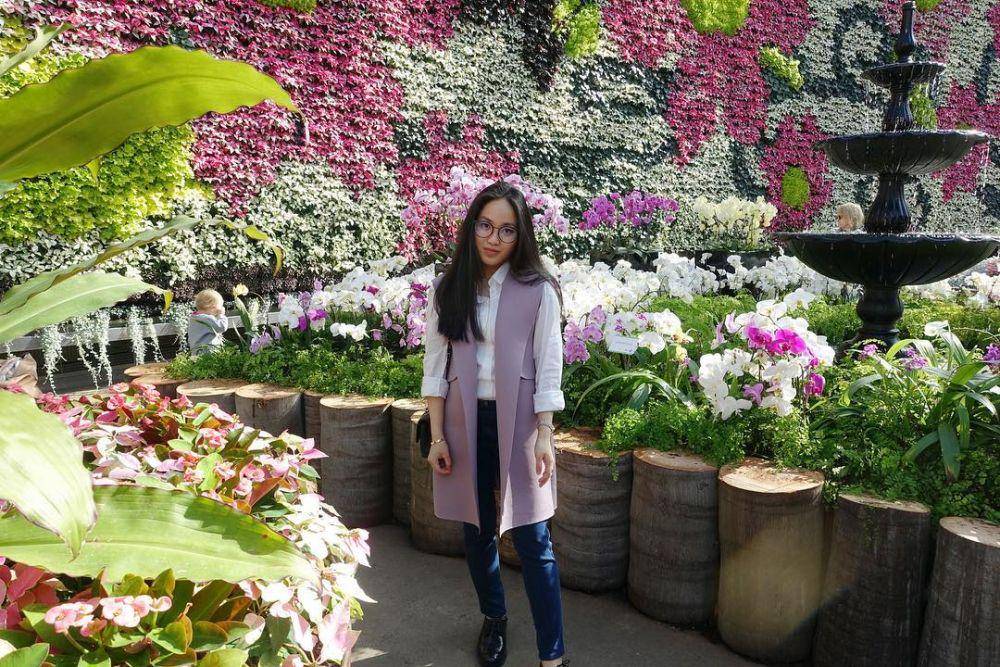 instagram.com/audreyteguh