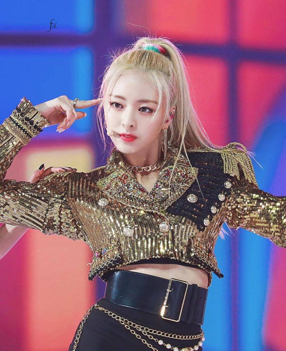 Instagram.com/yuna._itzy