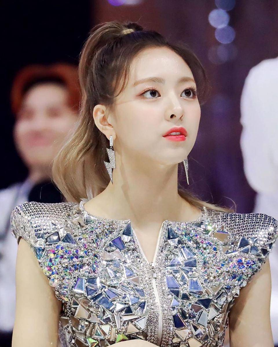 Instagram.com/yuna._itzy