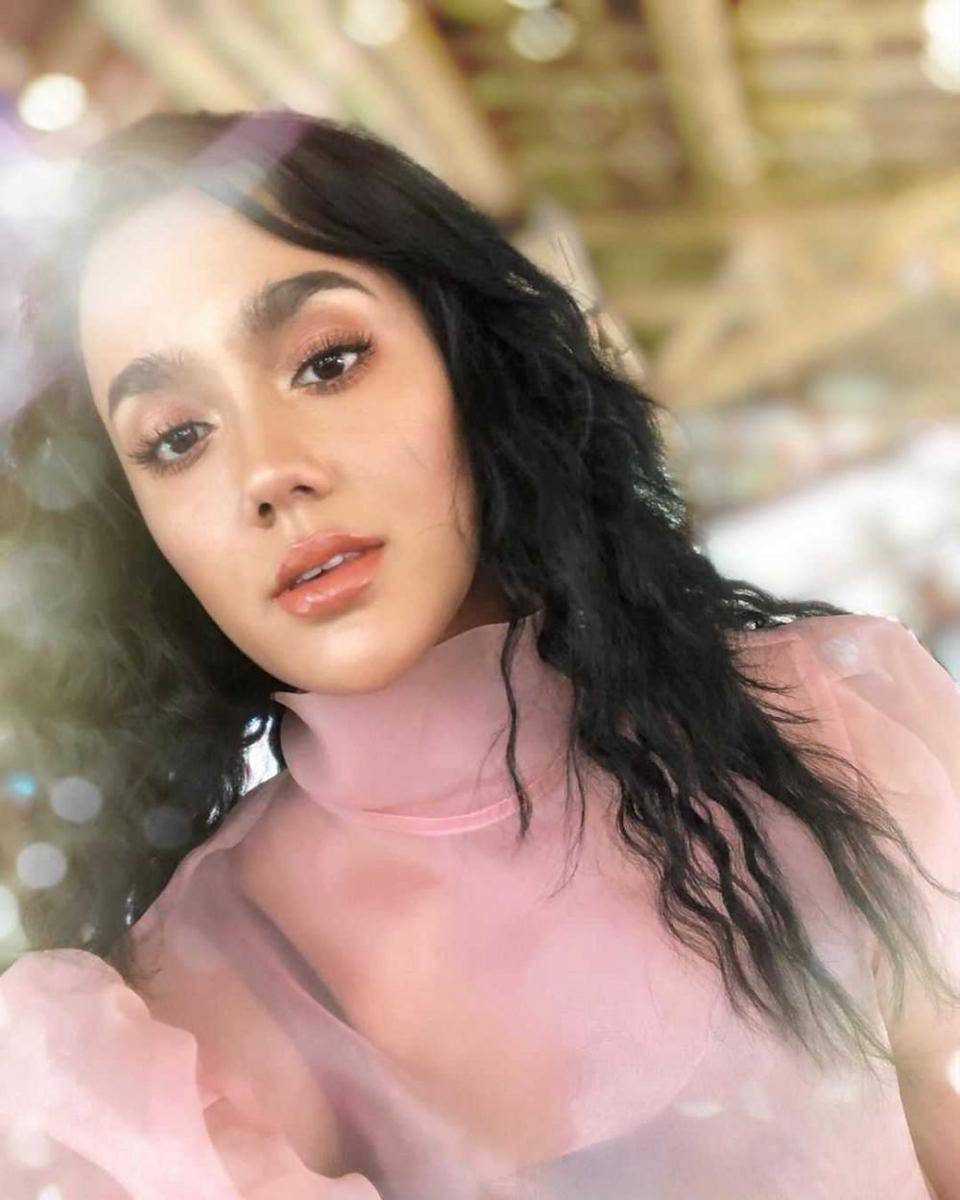 instagram.com/intanaletrino
