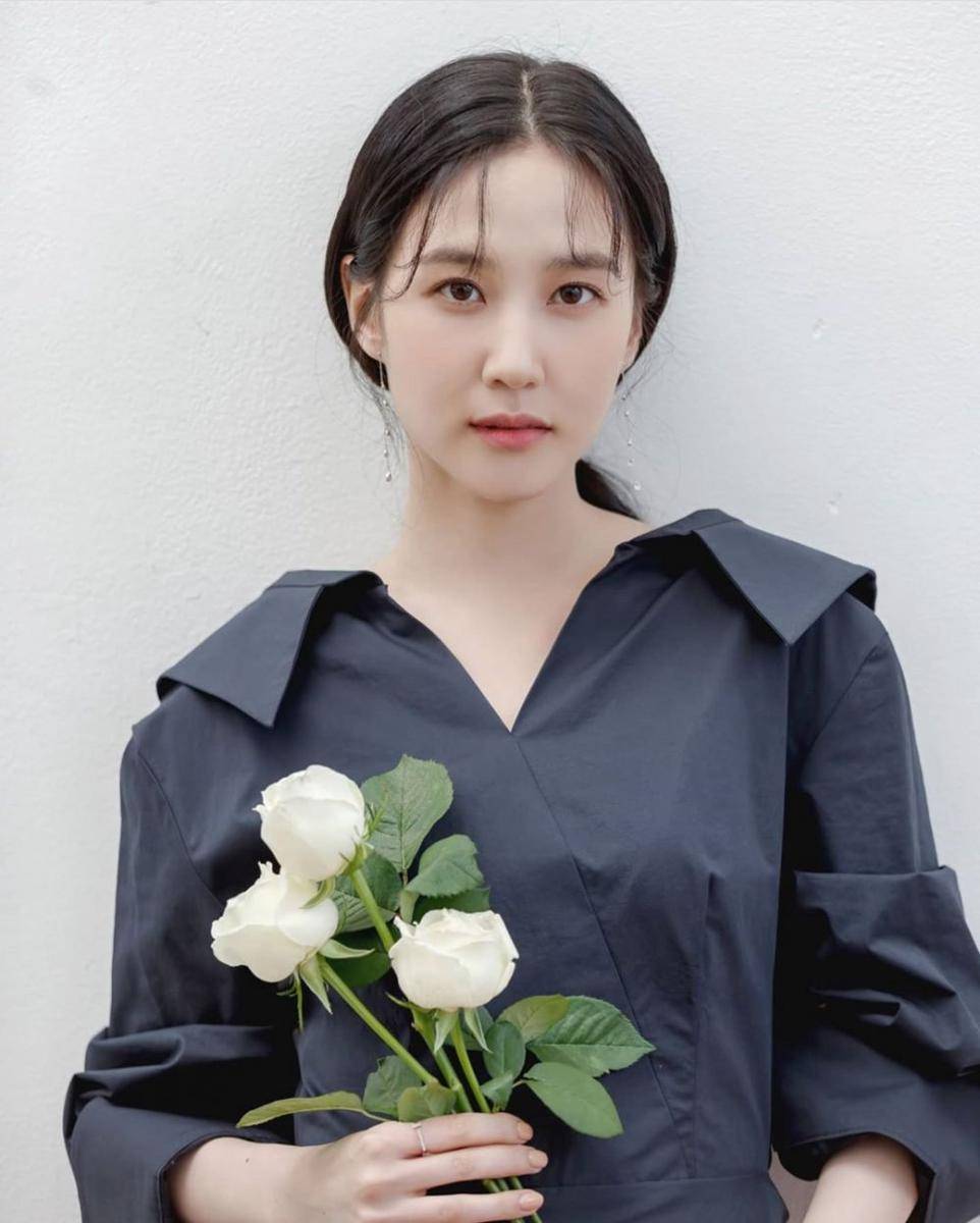instagram.com/eunbining0904