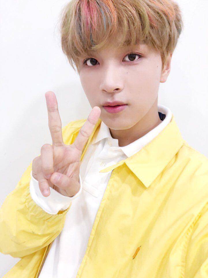 twitter.com/haechanpics