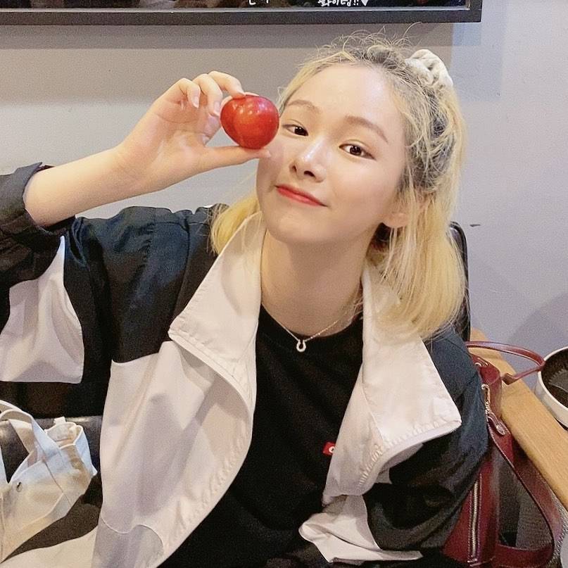 Instagram.com/official_everglow