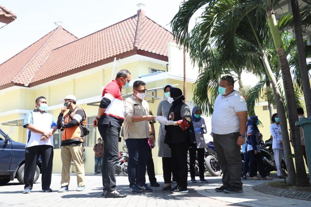 Wali Kota Surabaya Tri Rismaharini saat meninjau pembangunan RS BDH, Selasa (28/7/2020). Dok Humas Pemkot Surabaya