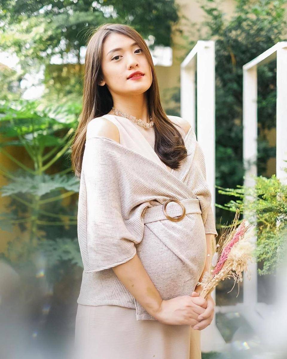 instagram.com/anissaziza