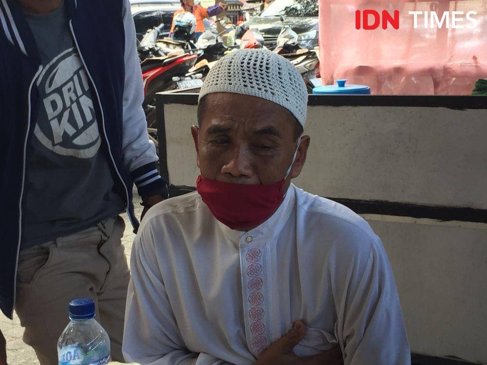 Sarpan masih dalam kondisi pemulihan (IDN Times/Indah Permata Sari)