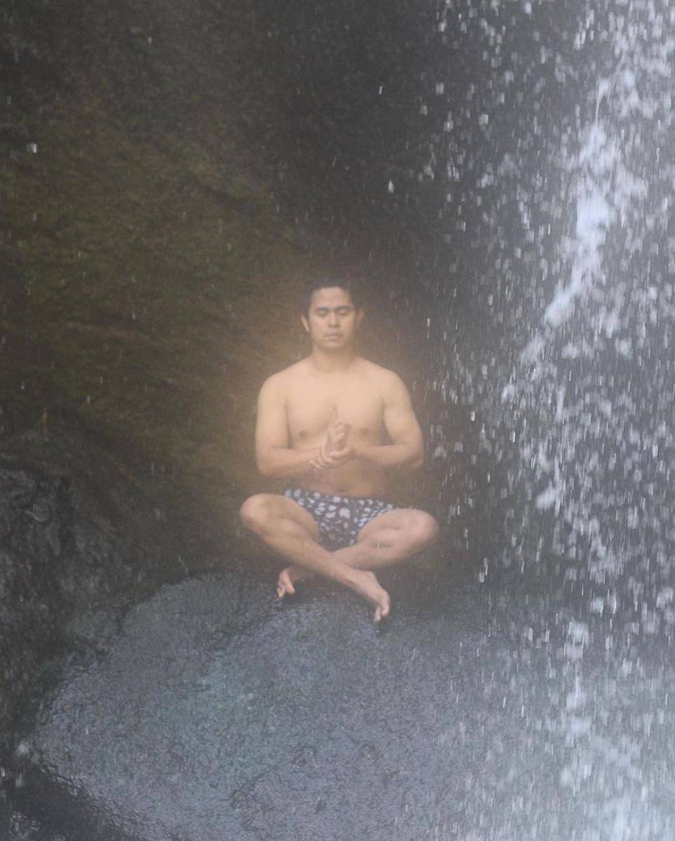 Instagram.com/cakra.khan