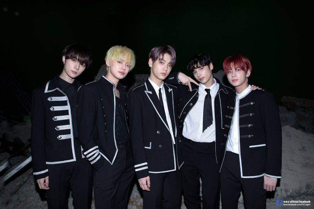 TOMORROW X TOGETHER (twitter.com/TXT_bighit)