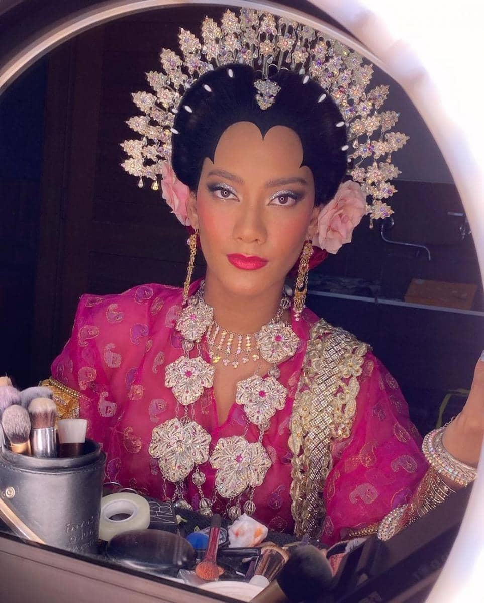 instagram.com/tarabasro