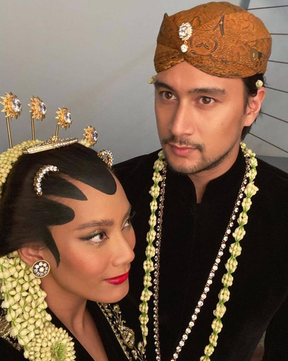 instagram.com/tarabasro