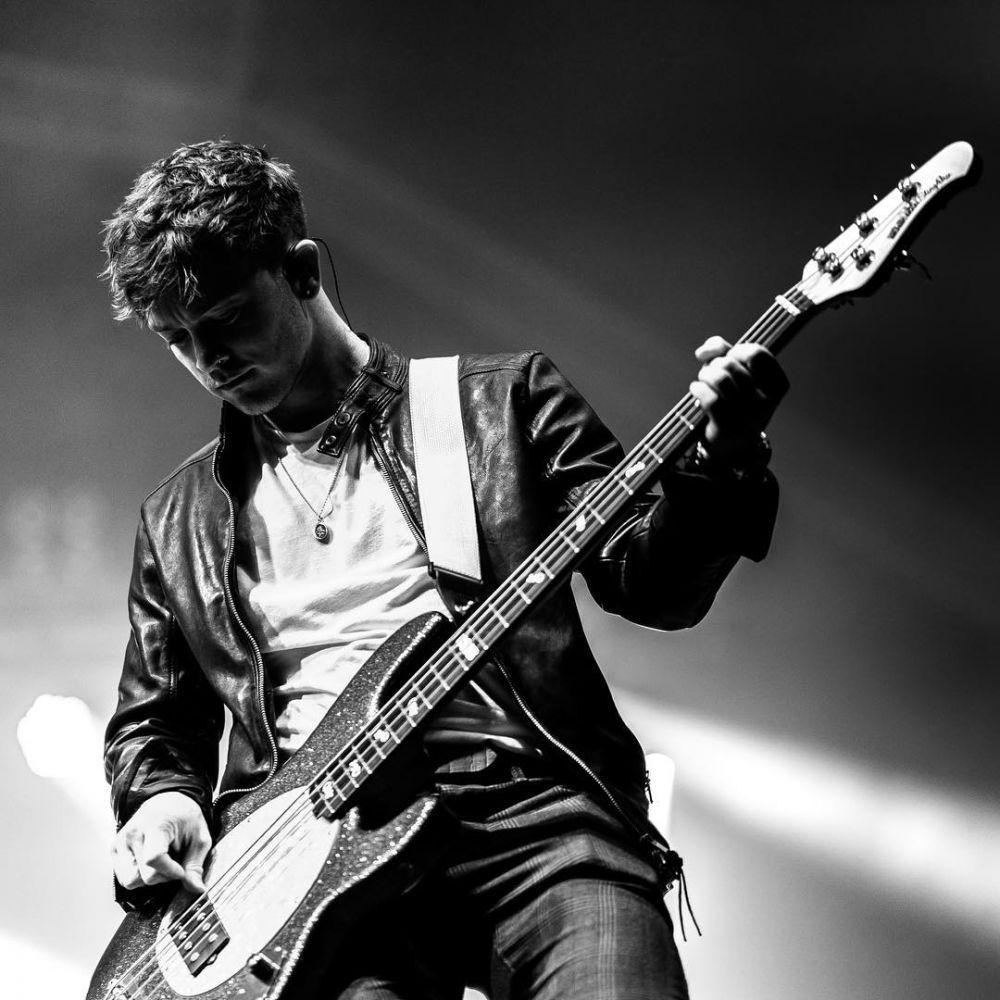 instagram.com/connorball/