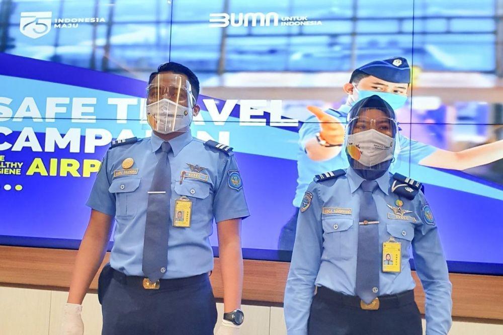 PT Angkasa Pura II menerapkan protokol kesehatan di lingkungan Bandara (Dok. IDN Times/PT Angkasa Pura II)