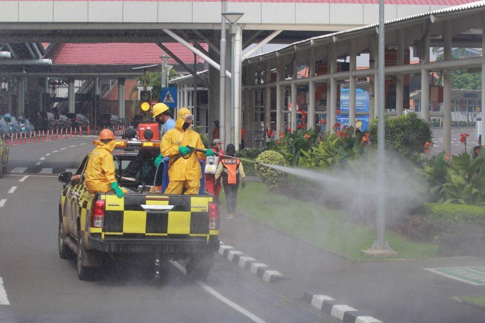 PT Angkasa Pura II menerapkan protokol kesehatan di lingkungan Bandara (Dok. IDN Times/PT Angkasa Pura II)