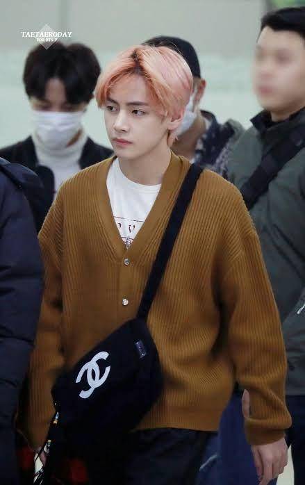 twitter.com/taetaeroday