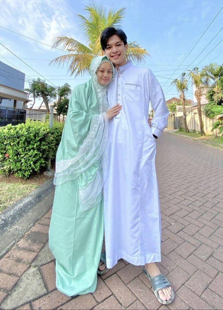 instagram.com/dindahw
