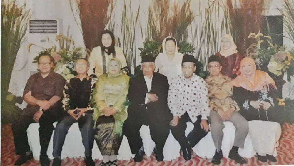 Gus Dur [ketiga dari kiri] dan saudaranya (Instagram/ipangwahid)