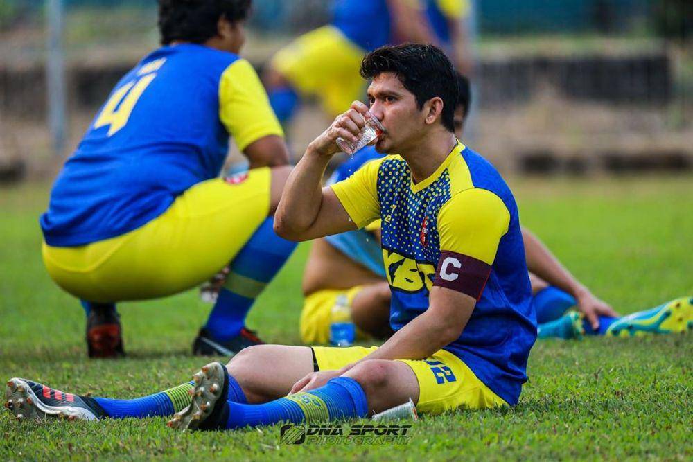 www.instagram.com/iko.uwais
